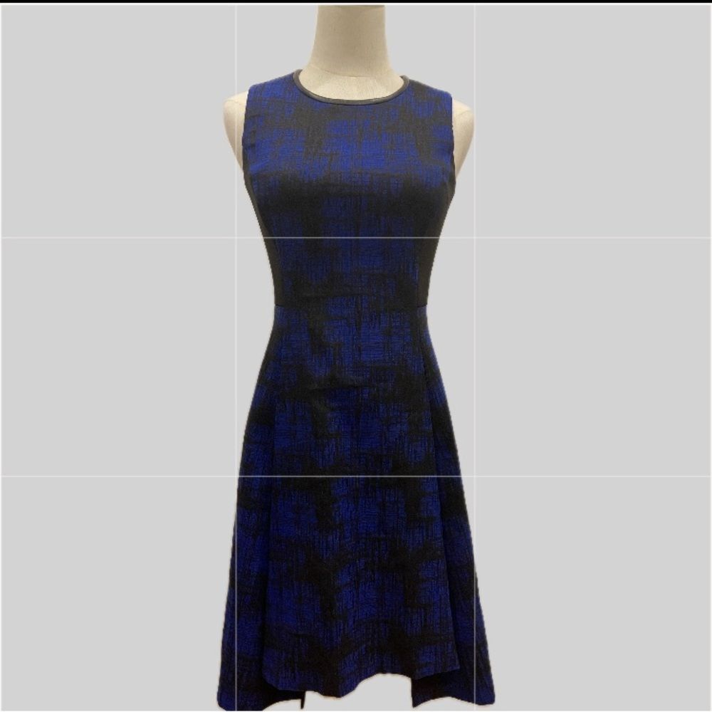 DKNY NWOT Elegant Blue and Black Sleeveless Dress 2